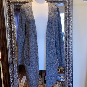 Long sweater with pockets